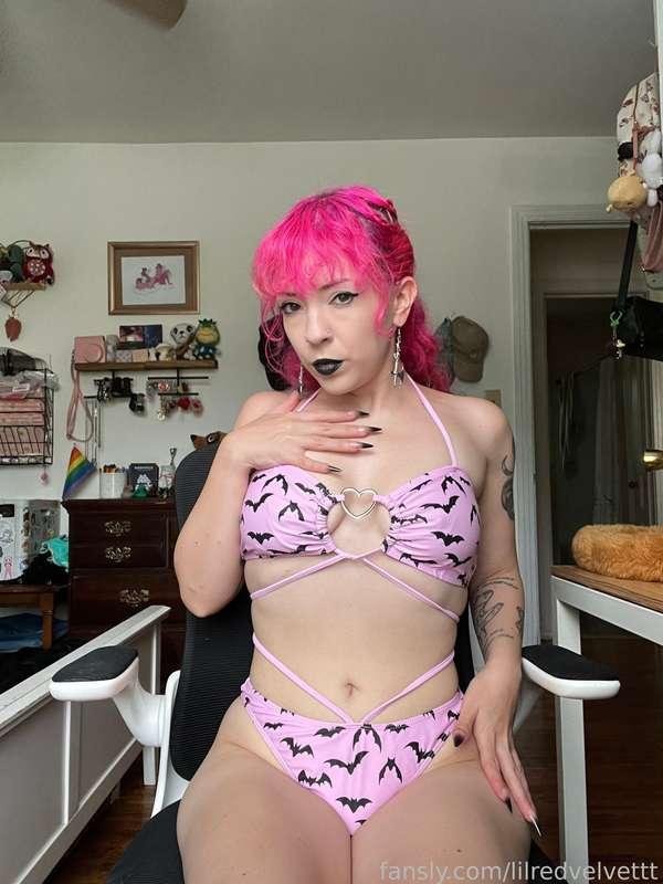 lilredvelvettt image #1