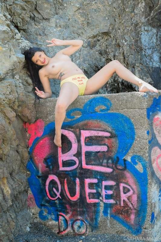 Be Queer, Queers Rule!! Breakers Bay Nude Beach 📸 - boudoirb..