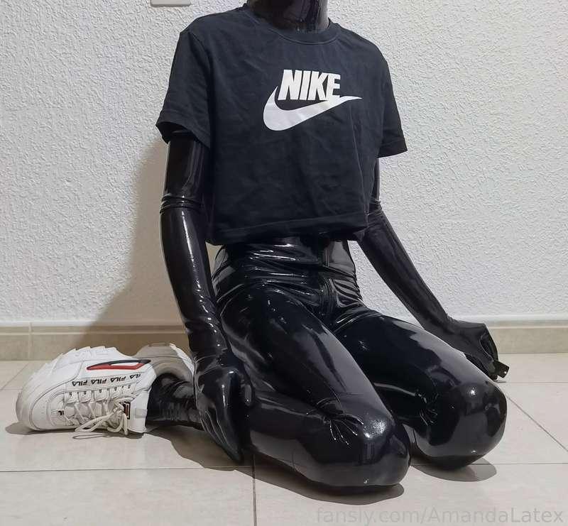 amandalatex image #6