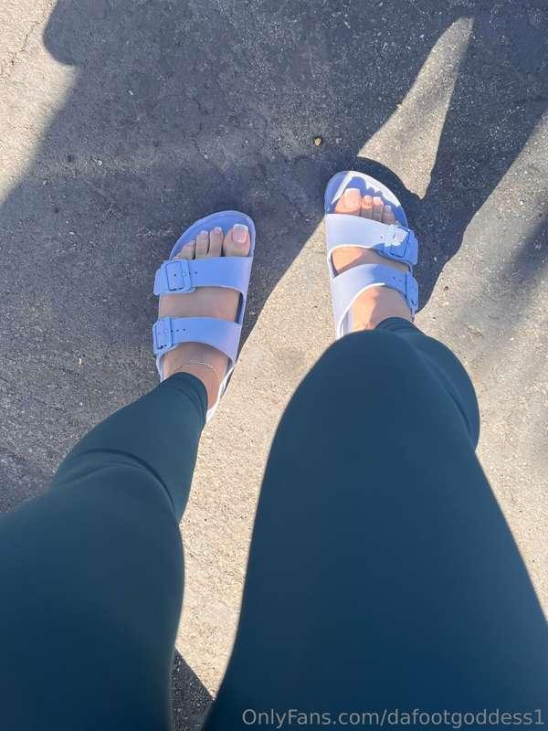 dafootgoddess1 main image