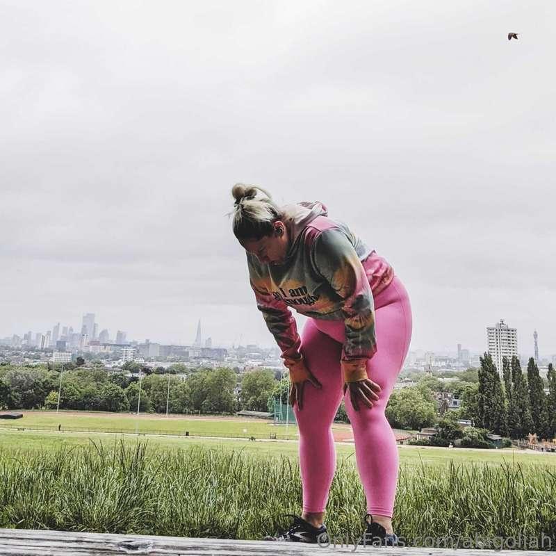 Dum-Dum is running the Royal Parks Half Marathon in October...