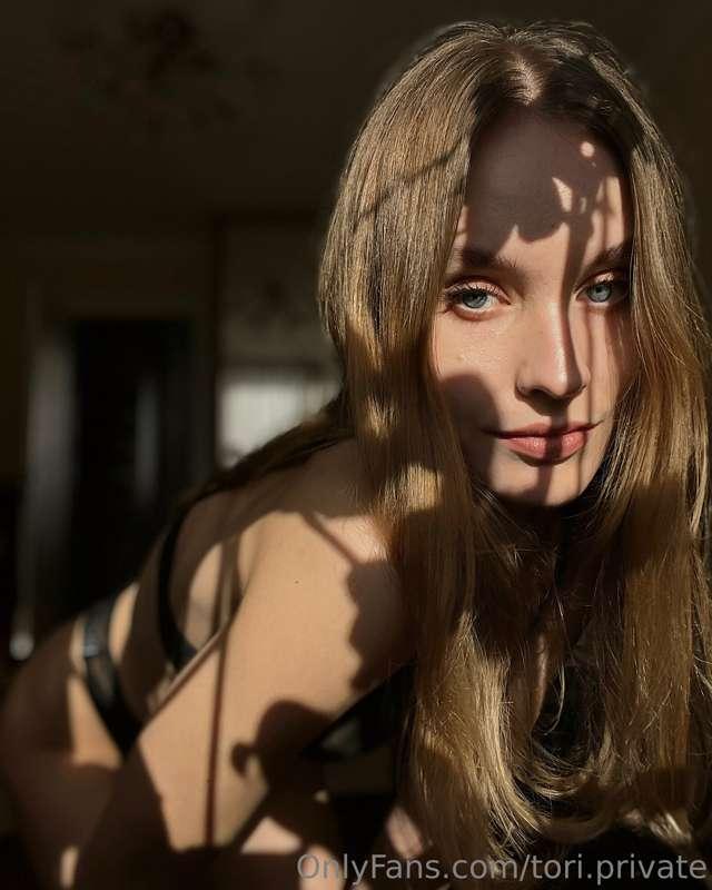 🫦