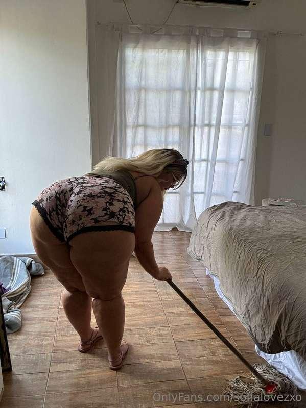 if only you can help me with all this cleaning x