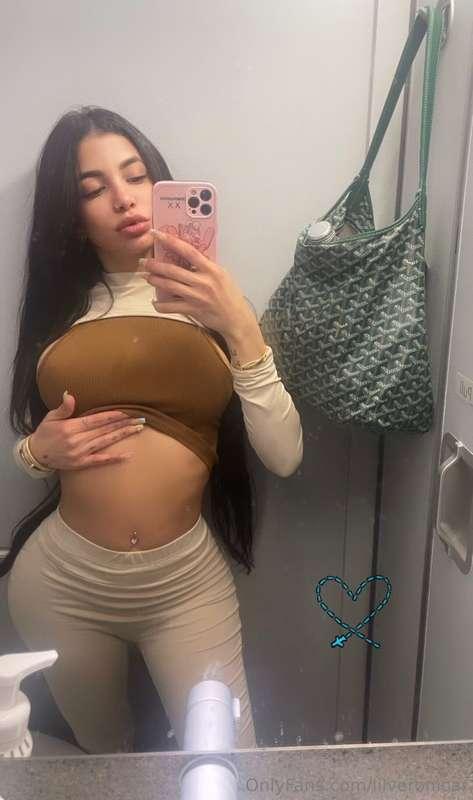 Bad lil bitch 👸🏻