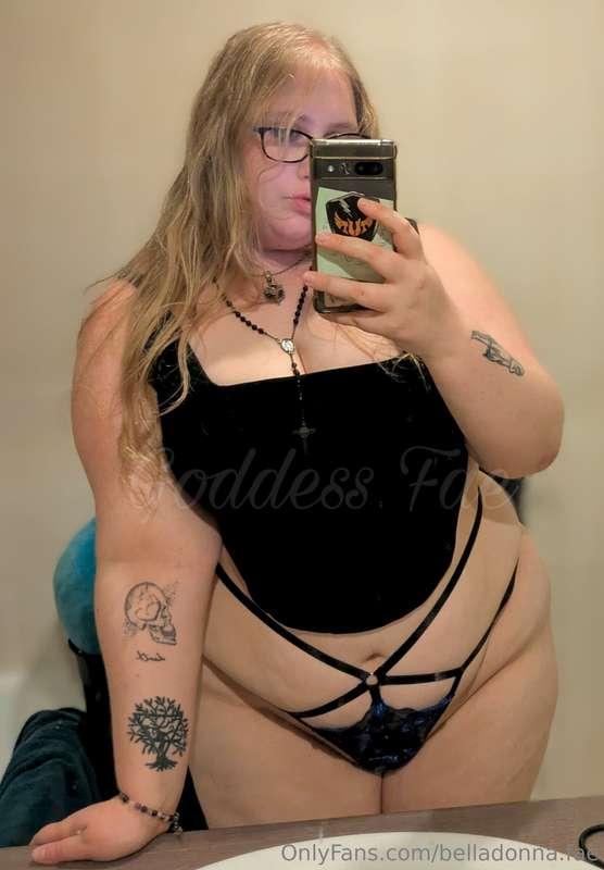 Hey cuties,Just a reminder I'm still here, just on a hiatus ..