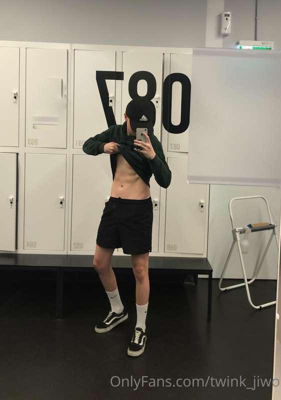I am just starting my adventure with the gym😎, I need a priv..