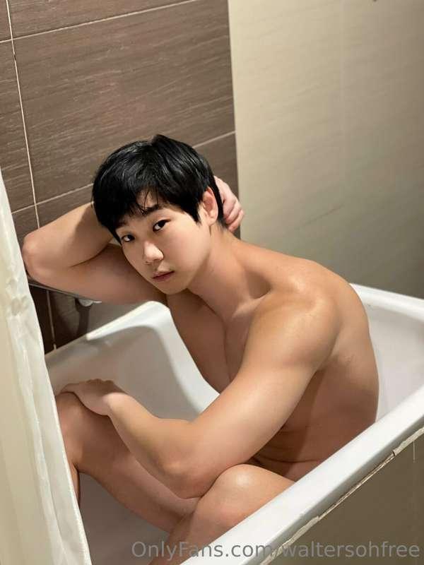 Doing it in the shower 🧼 Let’s all have some fun 💦 🚿 
https:..