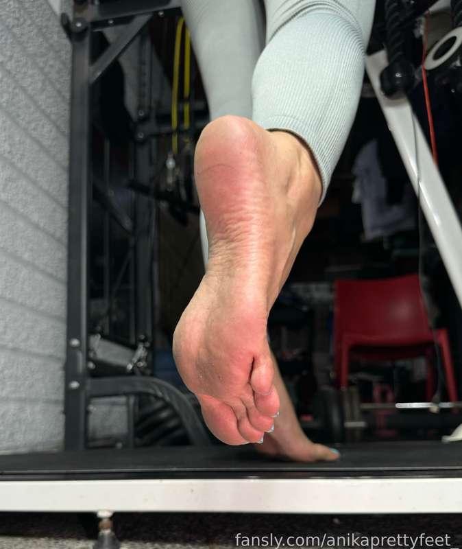 anikaprettyfeet_ image #18