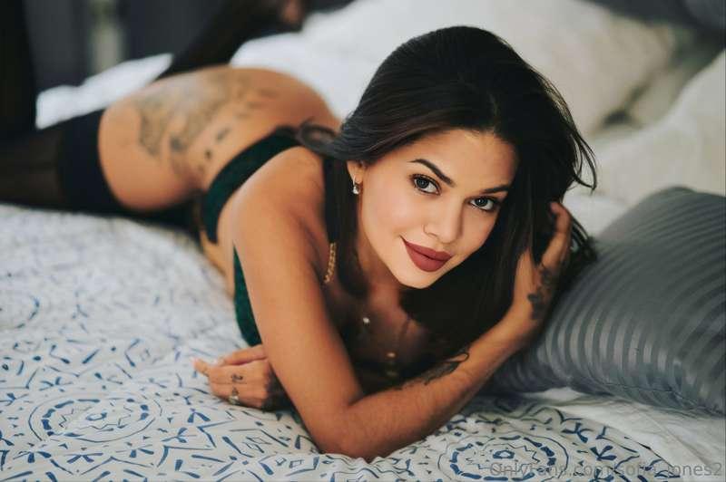 Hey🫶Did you miss me? 💋
Give me a reaction under the video