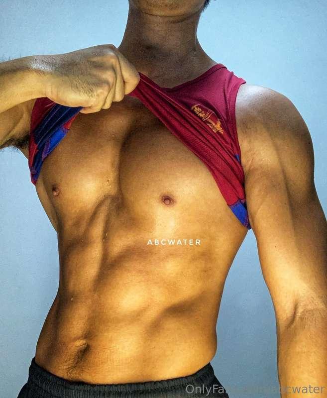 POV: your camp mate is back from night jog 視角：你的營房室友剛夜跑回來  #..