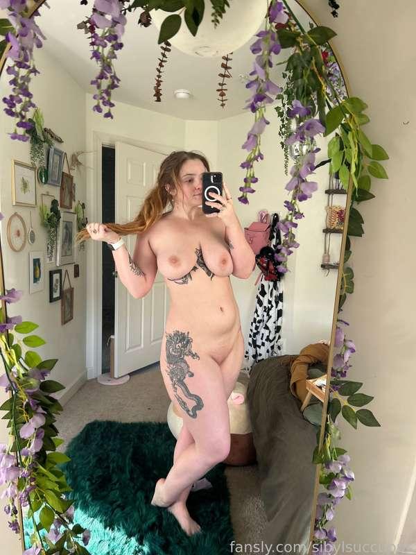 I have lots of skin for the touching 🩷

#redhead #fyp #busty #curvy #thick #thighs #ass #tits #inked #tatted #big #college #girl