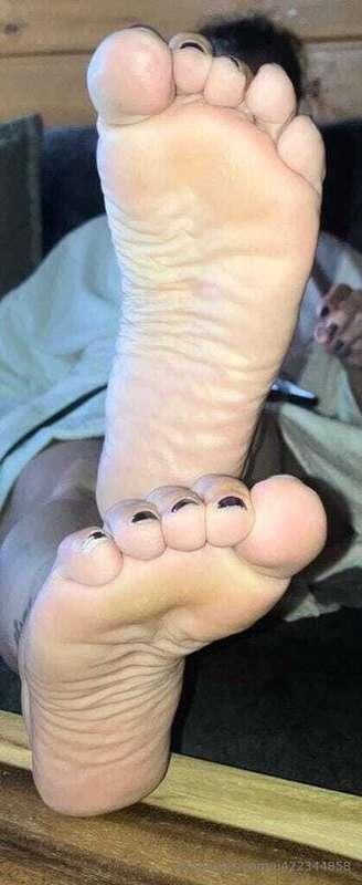 Mmmm just took my shoes off...