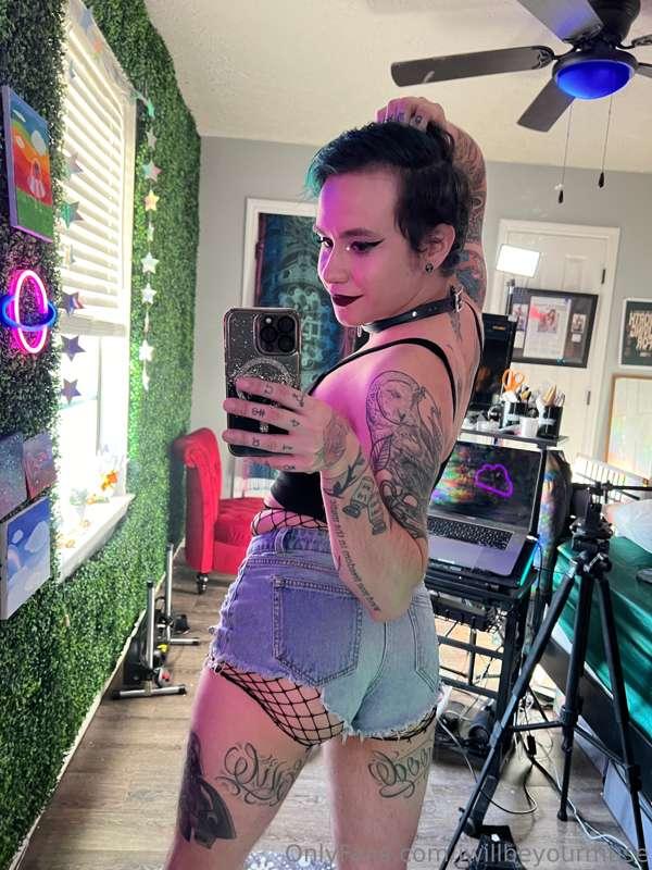 should I wear this outfit out?