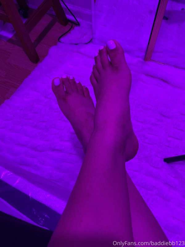 I just got my toes done🥰