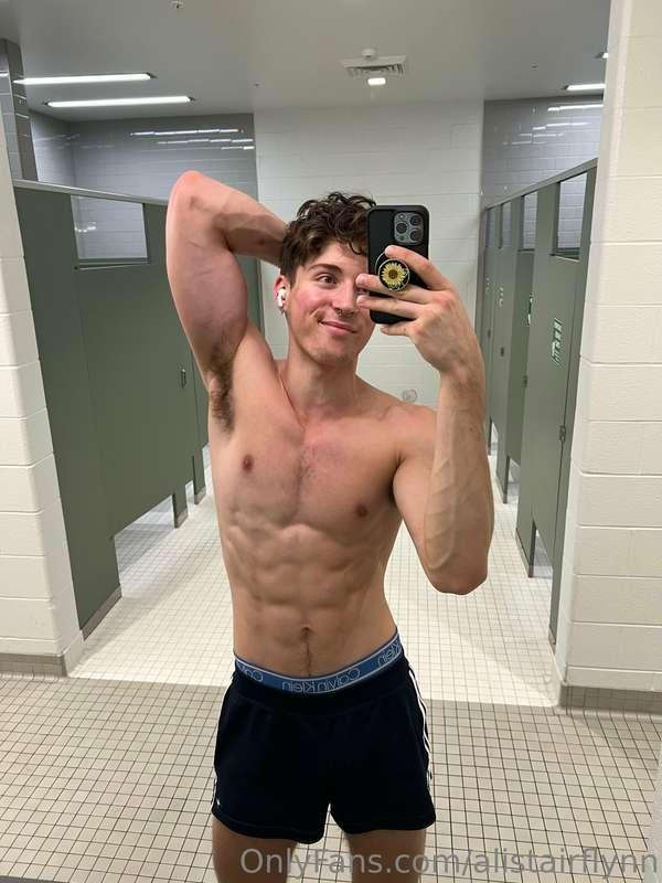 y’all want a locker/shower video? 👀