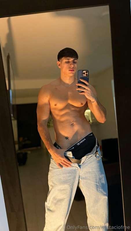 i know you’re weak for me... now show me just how much 😈🔥