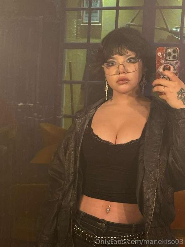 i know you like me with glasses on 💘