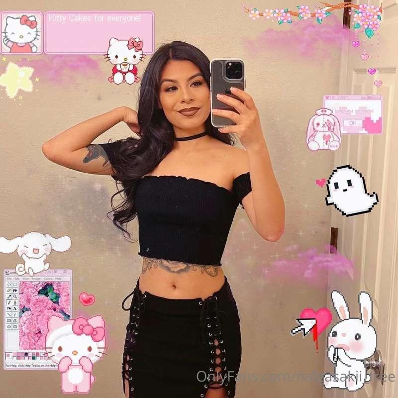 this skirt is so cute thoughhhh