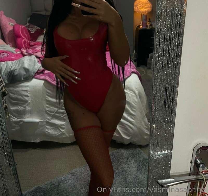 I’ve had so many requests for leather 😈💋

Swipe for some 🍑 &..