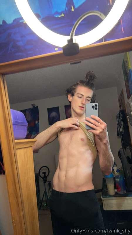 twink_shy image #6