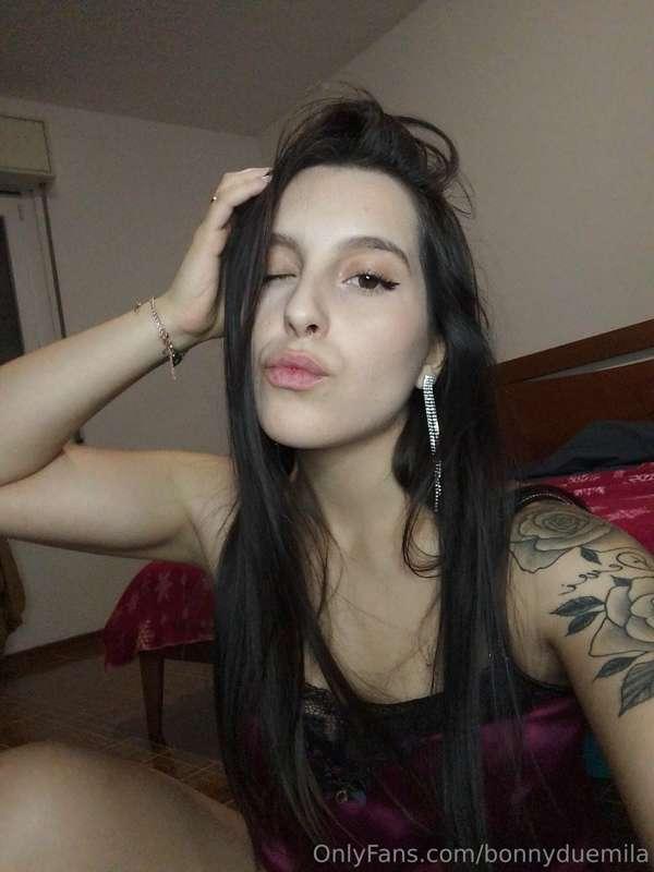 Buonasera amori miei! Questa sera dopo la live sarò disponib..