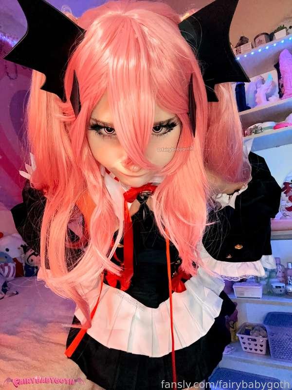 me trying to look cute with an angry face 😤😝

#cute #krultepes #seraphoftheend #petite #cosplay #fyp