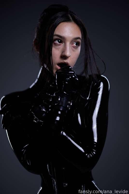 ana_levide image #375
