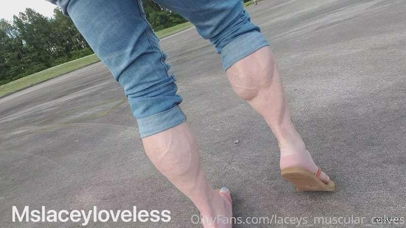 laceys_muscular_calves image #2