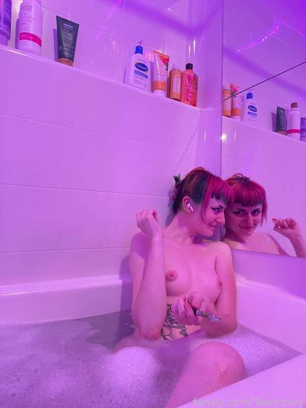 tweetney image #23
