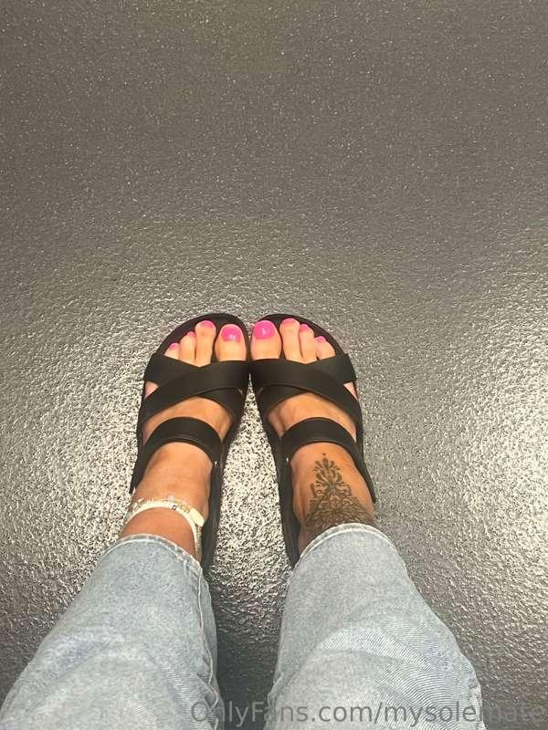 What do you think of my new Sandals? I don’t tent to take ma..