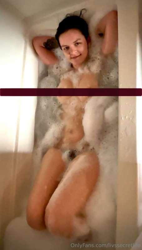 livssecretlife image #0