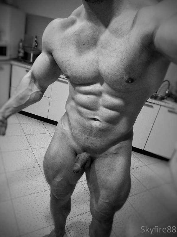 Black /White art today 🎨😏