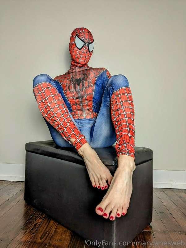 Scroll to the end for more masked spidey pics