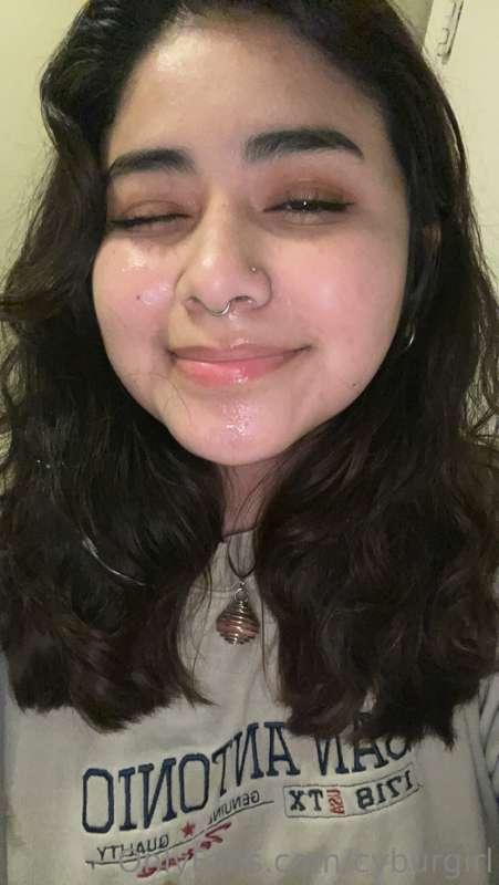 more of me with cum on my face tonight ☺️