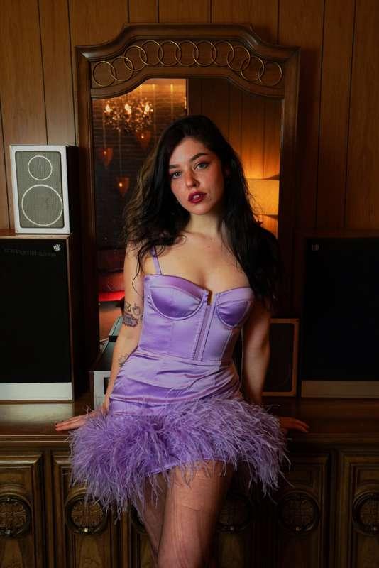 new ppv photo set sent out! i wanna be ur lil 60s honey, spi..