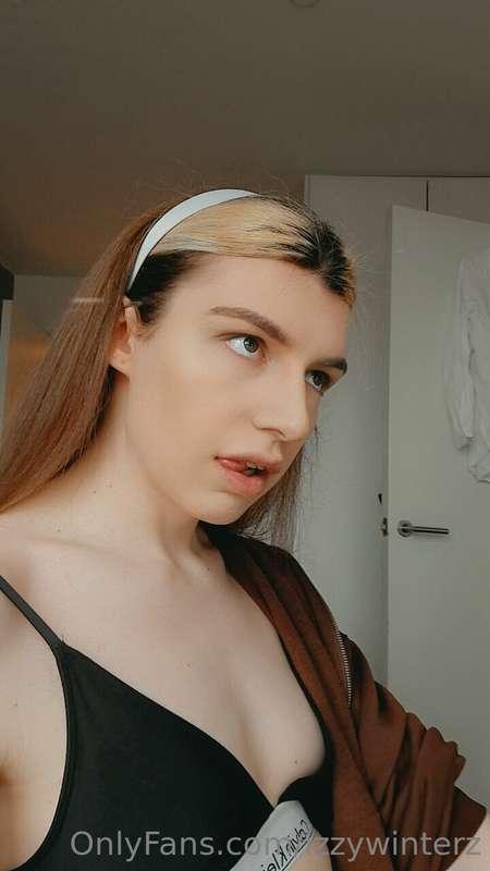 gonna do my makeup and get cum on my face, what do you think..