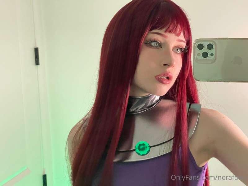 feeling pretty as starfire 😇