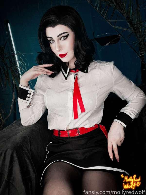 mollyredwolf image #6