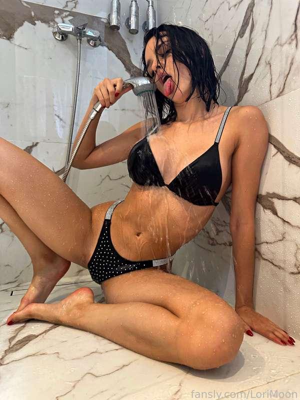 there are so many ways of using this shower head that I`m about to show you




#tongue #wet #bikini #shower #brunette #panties #goddess #bigboobs #skinny #young