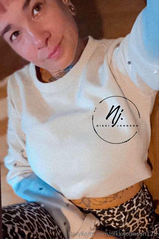 nikkijohnson123 image #0