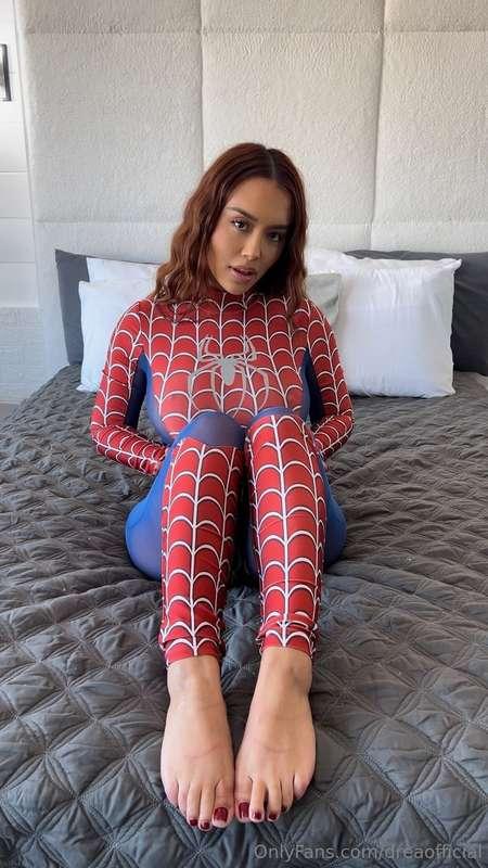 Can I be your Spidergirl? 😛🕷️
