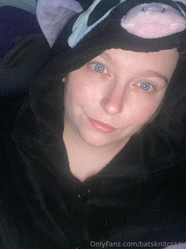 Happy Singles Day everyone!! I hope yall have a great one! 😘..