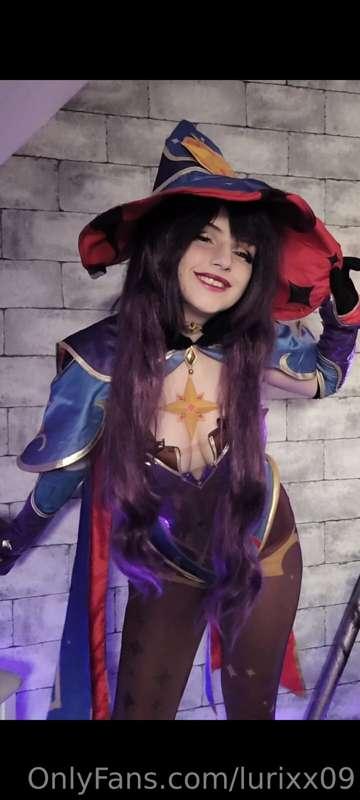 Hey guys! Today I've shooted my Mona ! I hope to find a phot..
