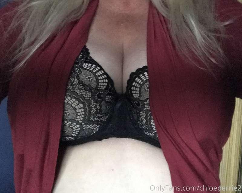 chloeperrie2 image #1
