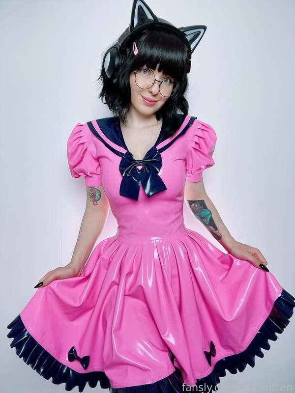 lilslvkitten image #1
