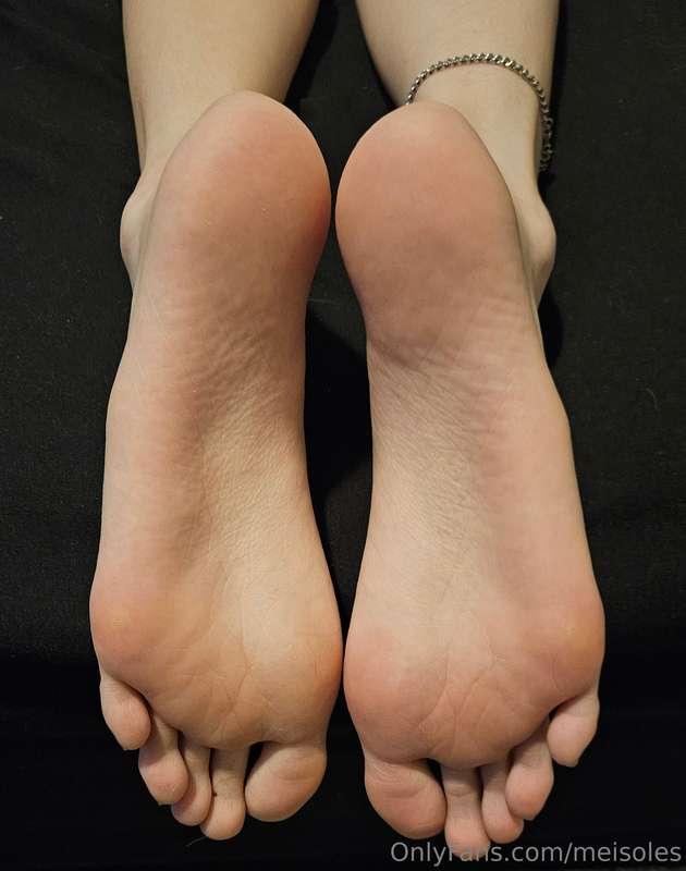 I know my big meaty soles make you relapse