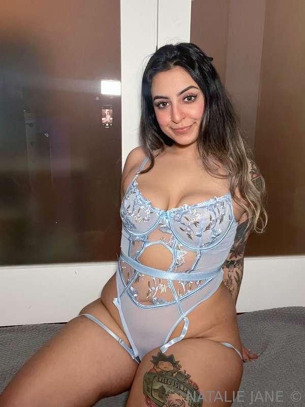 i don’t think i wear bodysuits enough 🙊 do you guys like the..