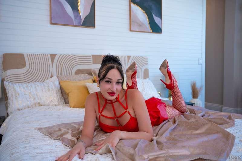 Red makes me feel spicy 🌶🌶🌶