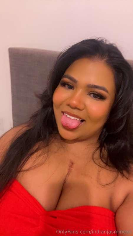 Mhhhh .. Should i liick you somewhere? 👅😈🤤