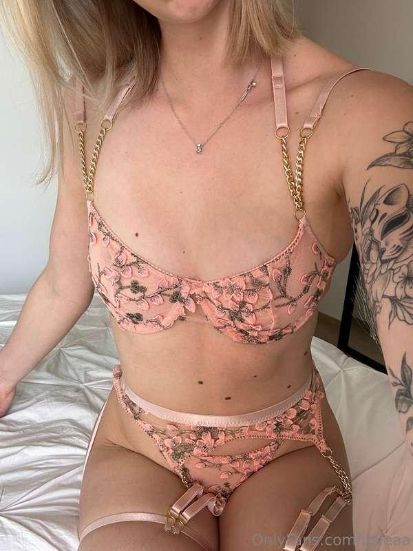 itsleaa main image